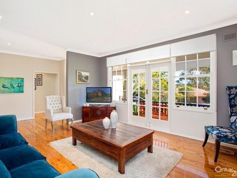 6 Tobruk Avenue, St Ives NSW 2075