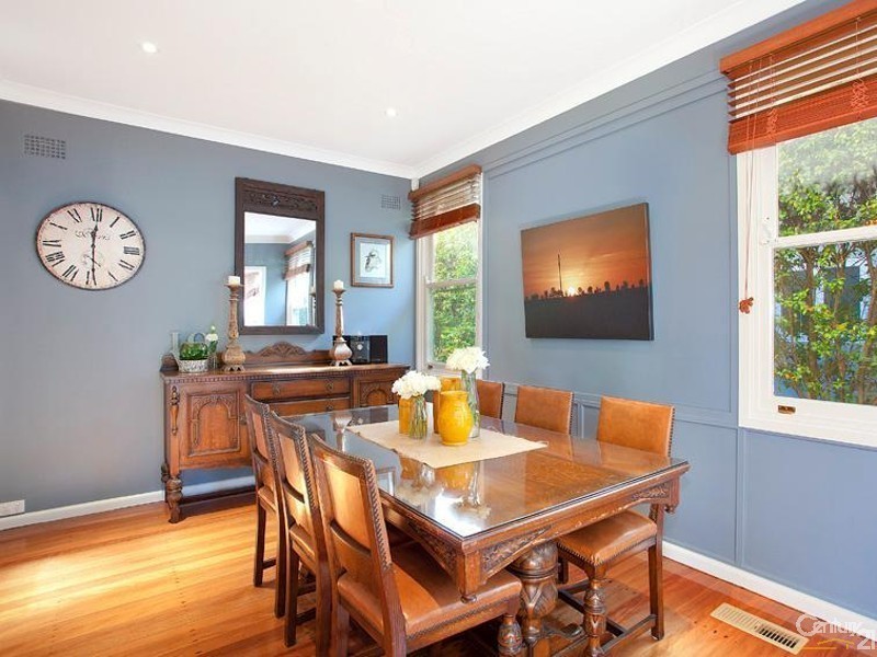 6 Tobruk Avenue, St Ives NSW 2075