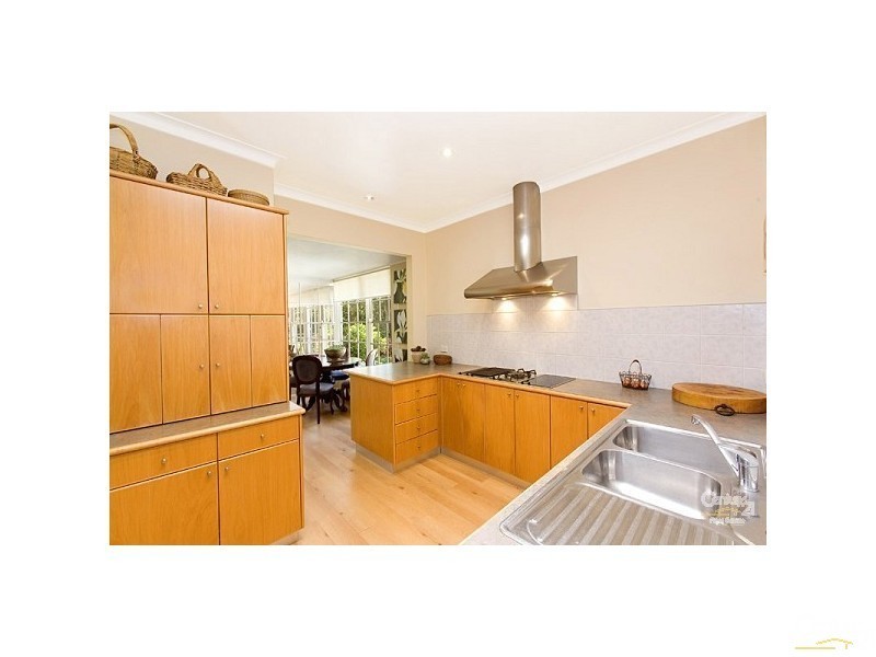 136 Pentecost Avenue, Turramurra NSW 2074