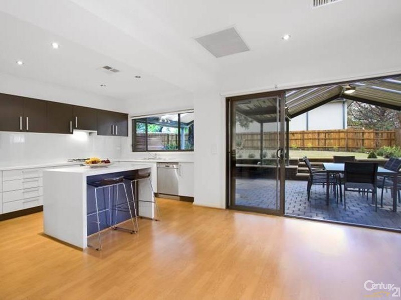 2 Normurra Avenue, Turramurra NSW 2074