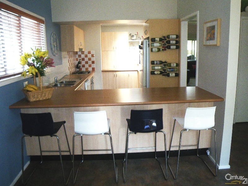 33 Bowen Avenue, South Turramurra NSW 2074