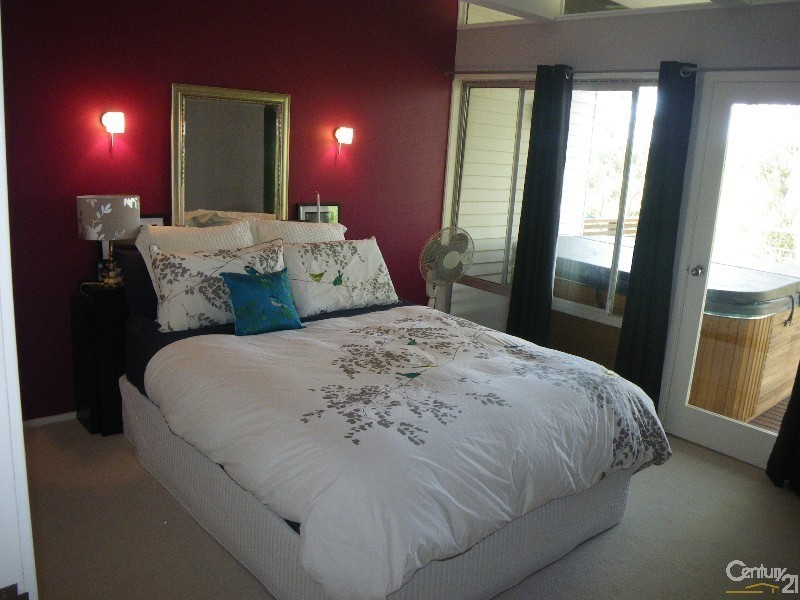 33 Bowen Avenue, South Turramurra NSW 2074