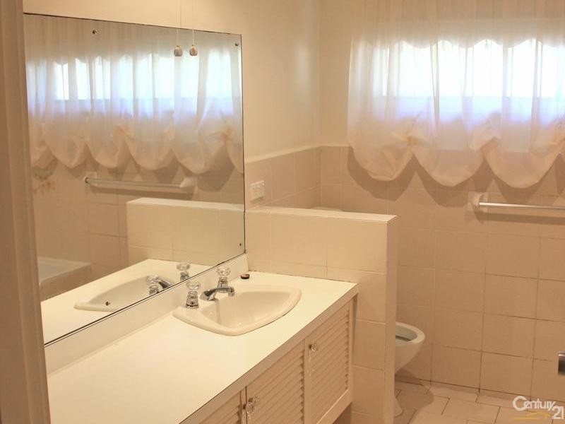 20 Warrabina Avenue, St Ives NSW 2075