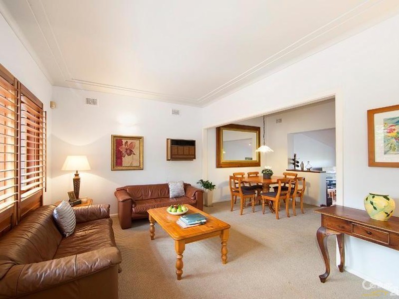 23 Hunter Avenue, St Ives NSW 2075