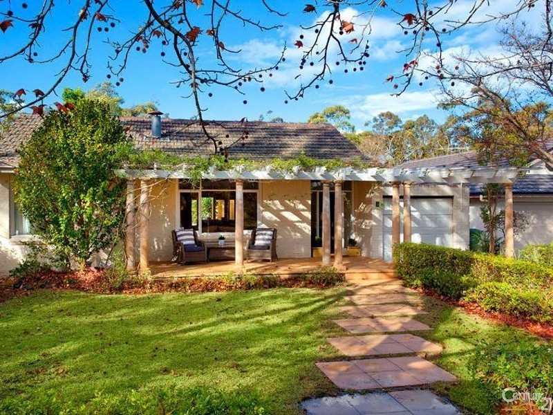 8 Paul Avenue, St Ives NSW 2075