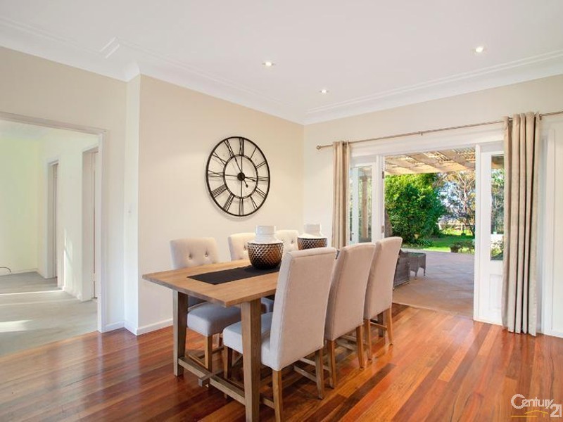 8 Paul Avenue, St Ives NSW 2075