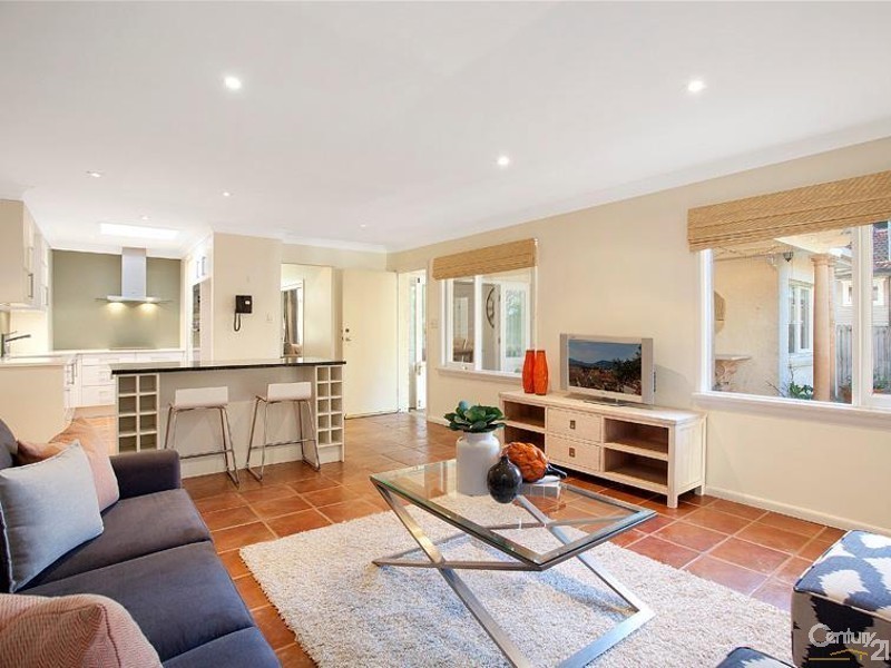 8 Paul Avenue, St Ives NSW 2075
