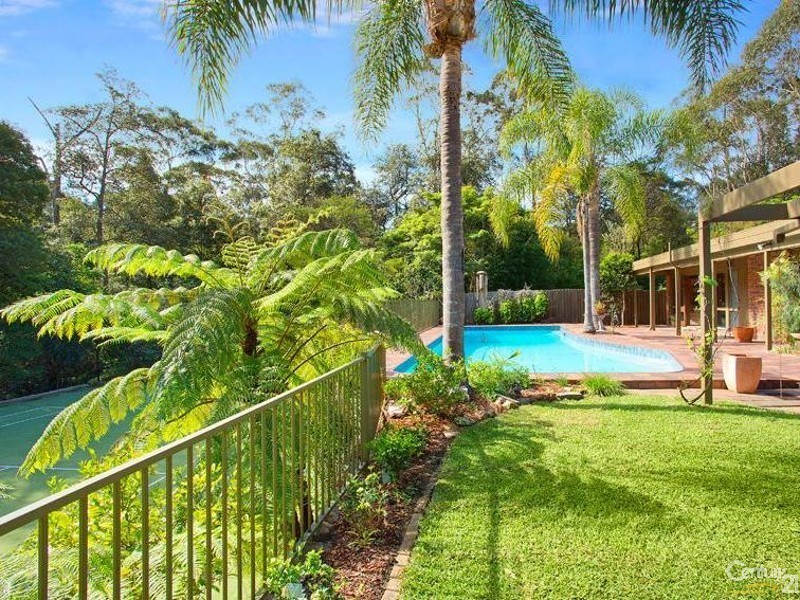 1 Caringal Place, St Ives NSW 2075