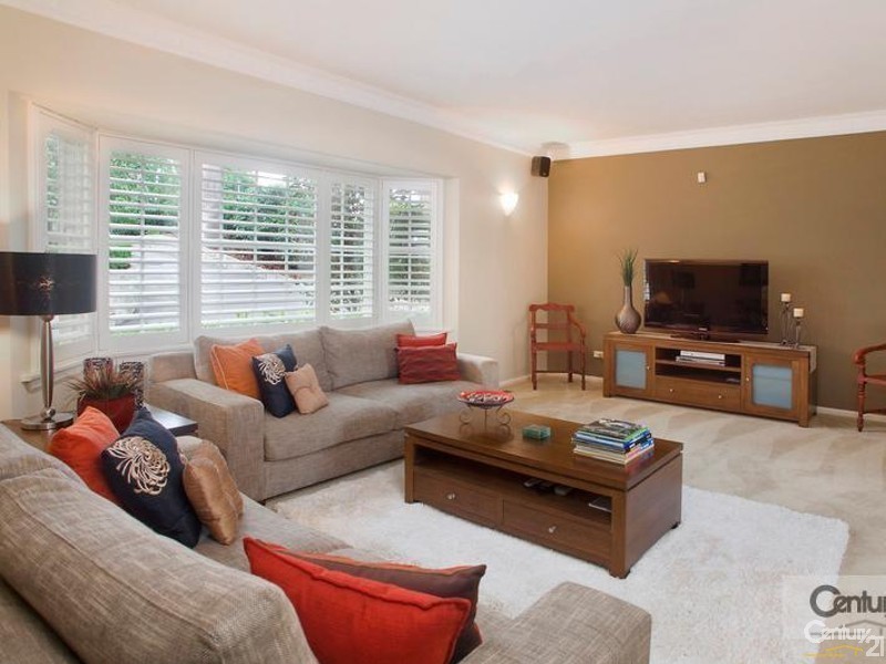 25 Flinders Avenue, St Ives NSW 2075