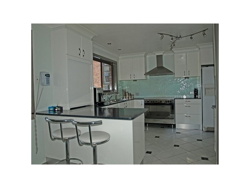 9 Roseneath Place, Engadine NSW 2233