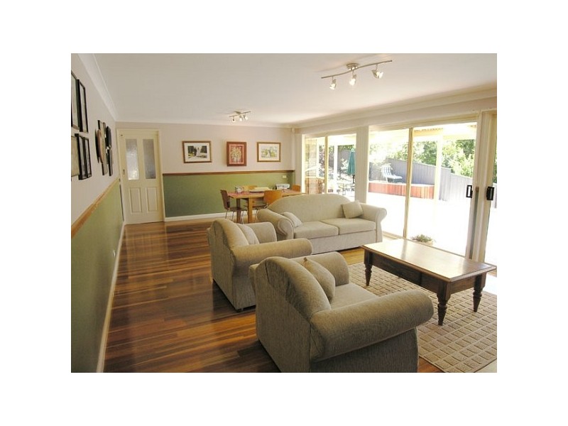 82 Bundanoon Road, Woronora Heights NSW 2233