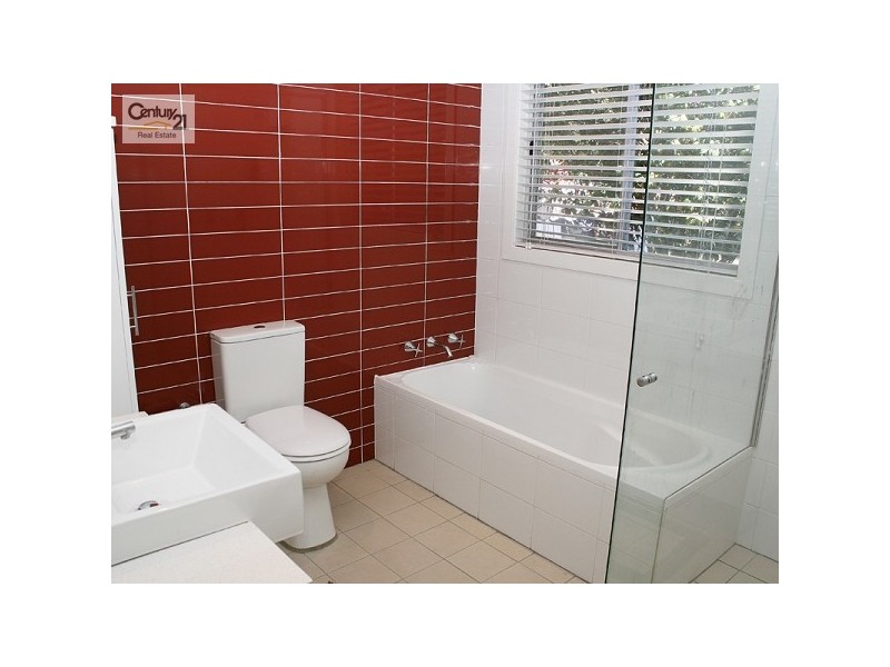 4 Engadine Avenue, Engadine NSW 2233