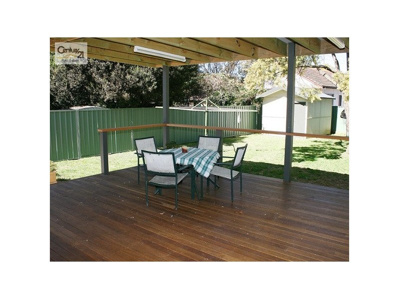 4 Engadine Avenue, Engadine NSW 2233