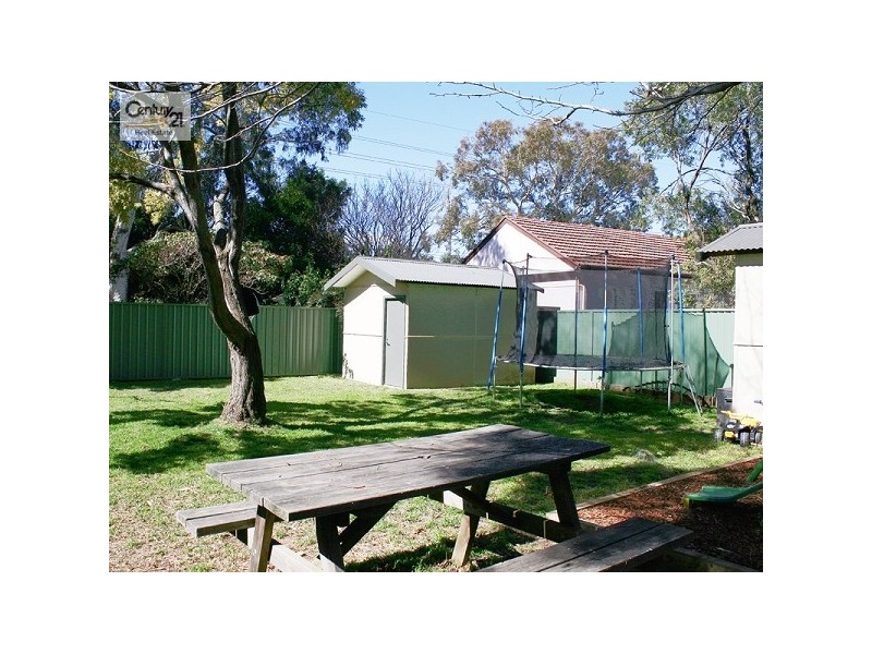 4 Engadine Avenue, Engadine NSW 2233