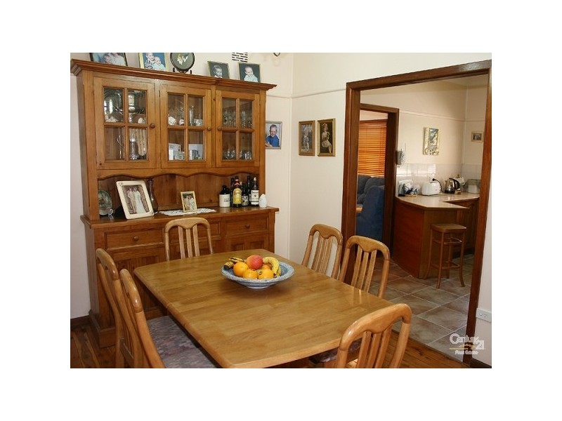 1 Parkes Street, Heathcote NSW 2233