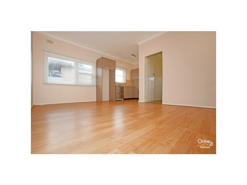 8/3 Caronia Ave, Cronulla NSW 2230