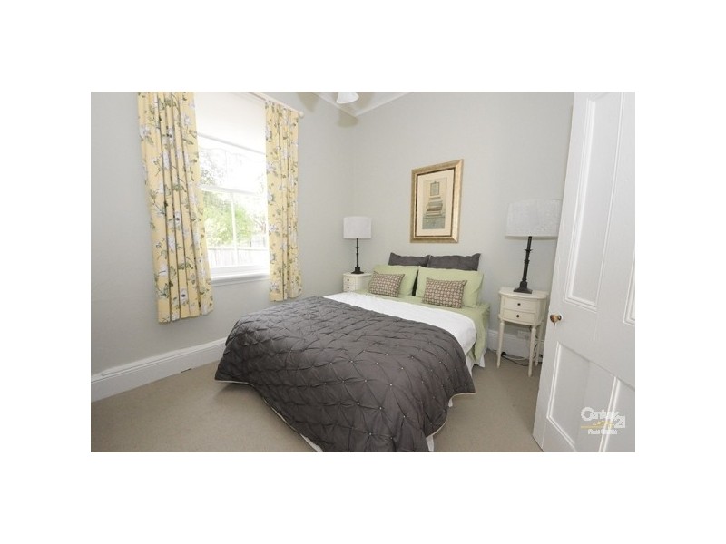 1 Wilson Pde, Heathcote NSW 2233