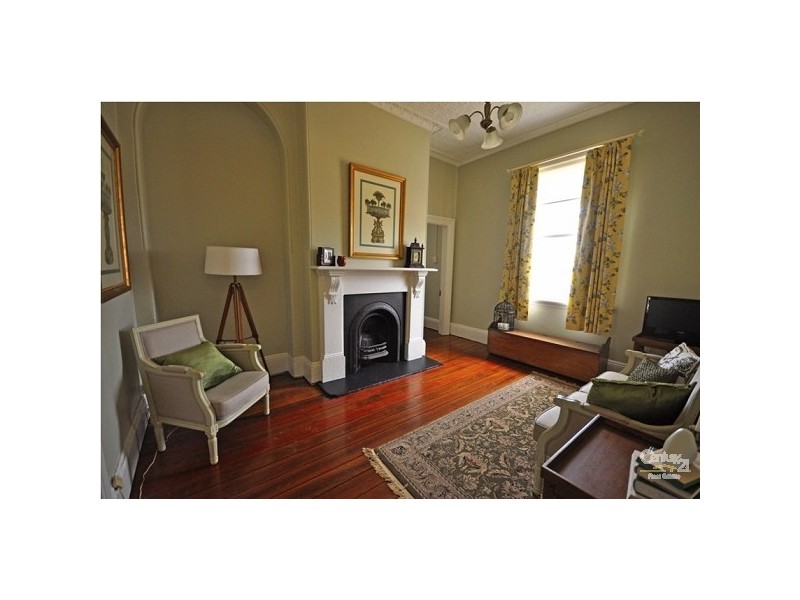 1 Wilson Pde, Heathcote NSW 2233