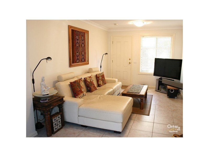 3/10 Strickland St, Heathcote NSW 2233