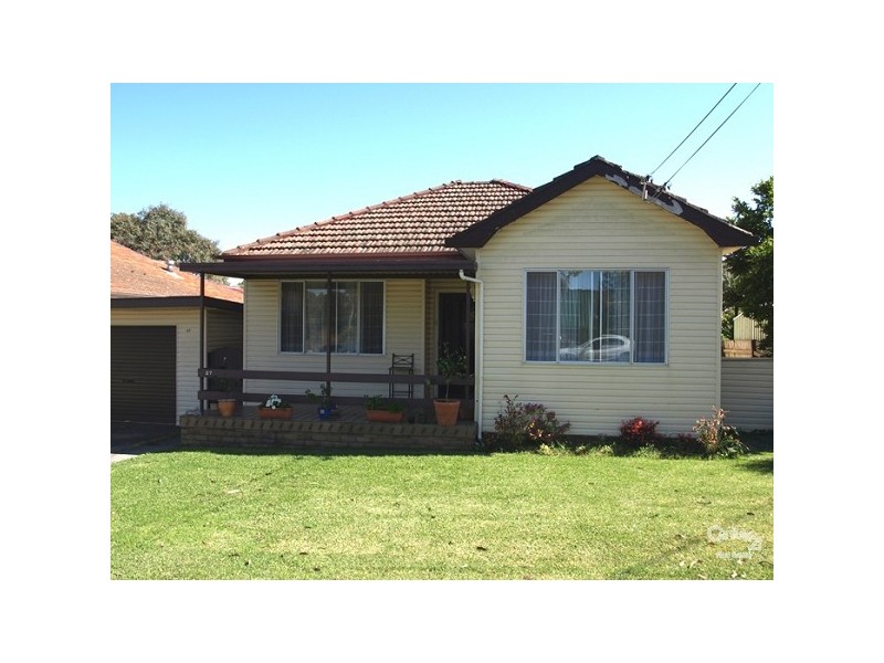 37 Bullecourt Avenue, Engadine NSW 2233