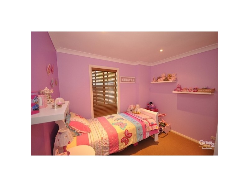 34 Jacana Gr, Heathcote NSW 2233