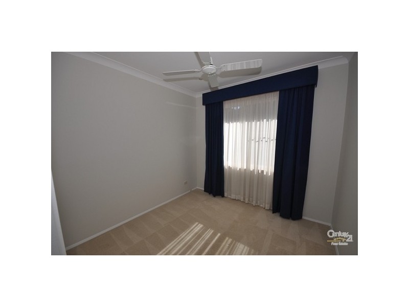 11 Auckland St, Engadine NSW 2233