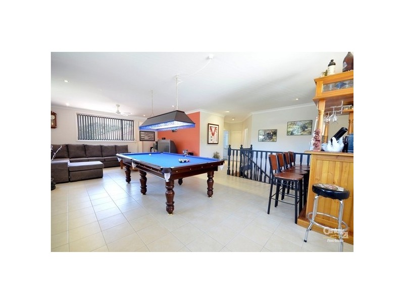 8 Woodford Crescent, Heathcote NSW 2233