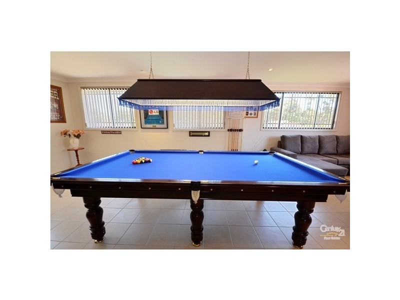 8 Woodford Crescent, Heathcote NSW 2233