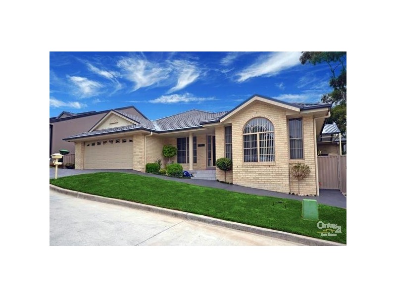 63 Waratah Road, Engadine NSW 2233