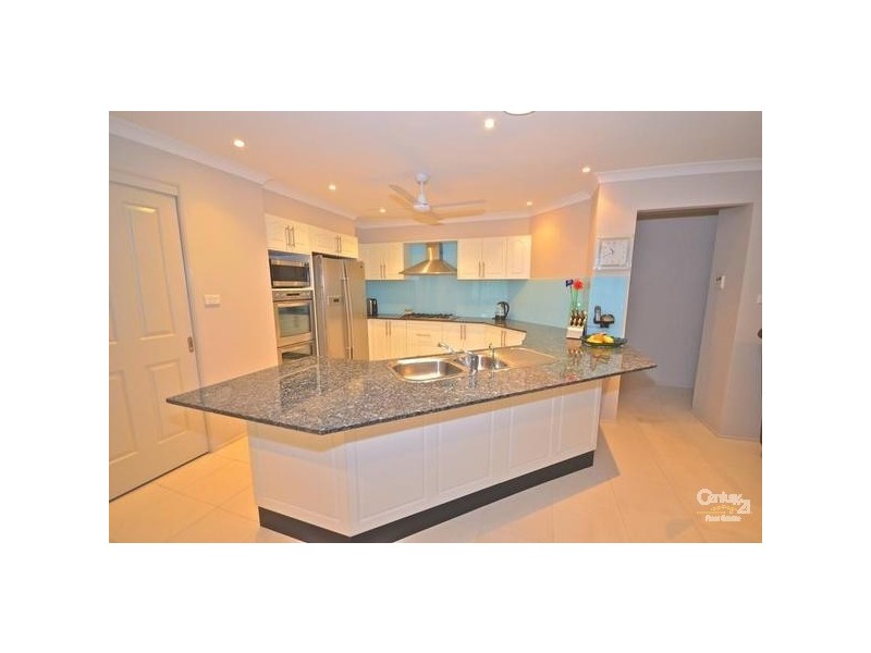 63 Waratah Road, Engadine NSW 2233