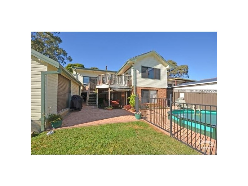 15 Martin Street, Heathcote NSW 2233