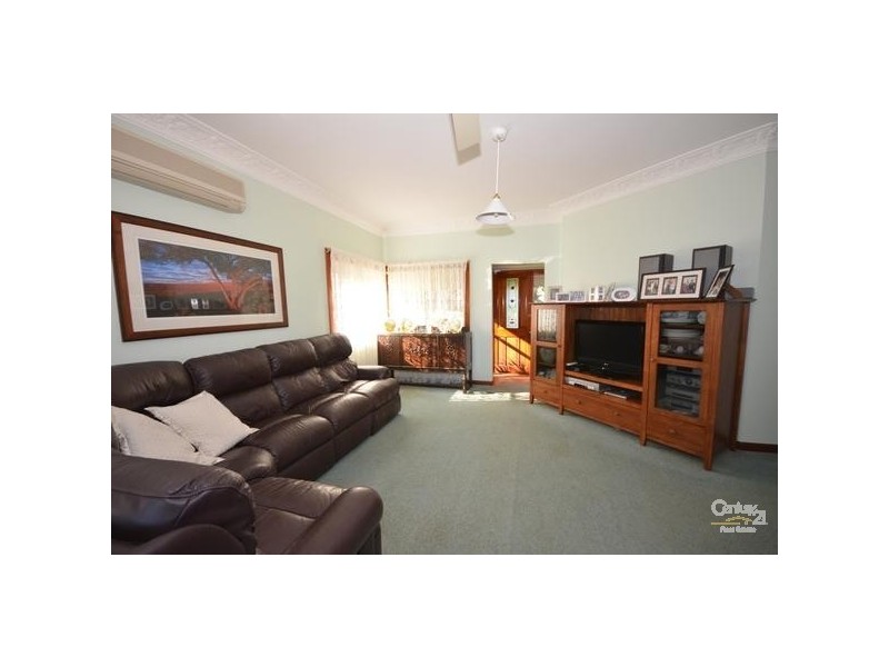 15 Martin Street, Heathcote NSW 2233