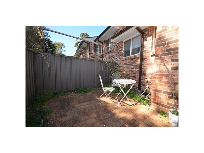 1/8 Dernancourt Avenue, Engadine NSW 2233