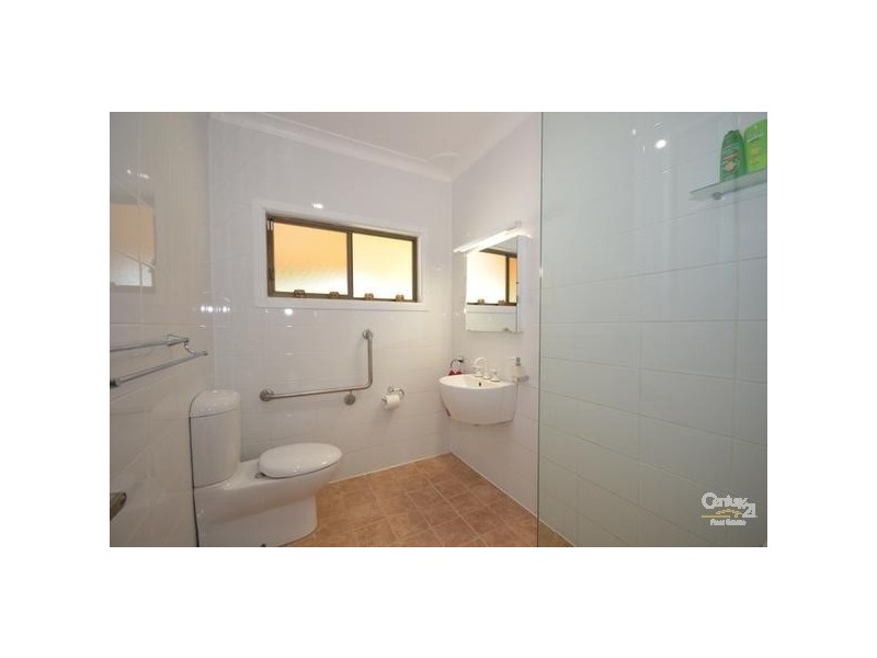 1 Poulter Avenue, Engadine NSW 2233