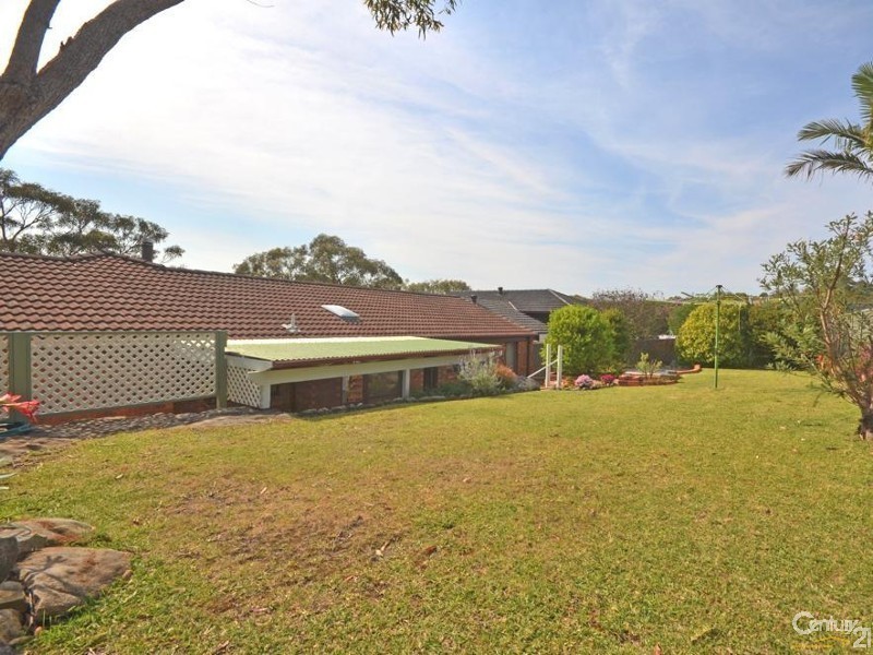 33 Nullabor Place, Yarrawarrah NSW 2233