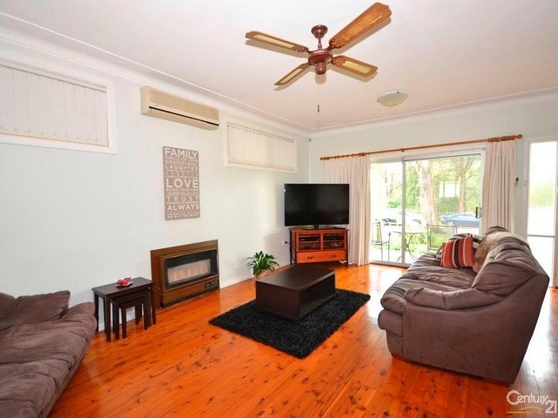 35 Forest Road, Heathcote NSW 2233