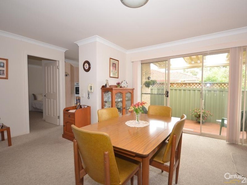 2/30 Chipilly Avenue, Engadine NSW 2233