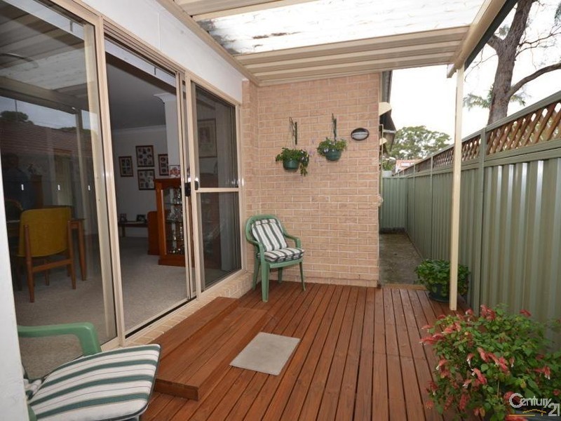 2/30 Chipilly Avenue, Engadine NSW 2233