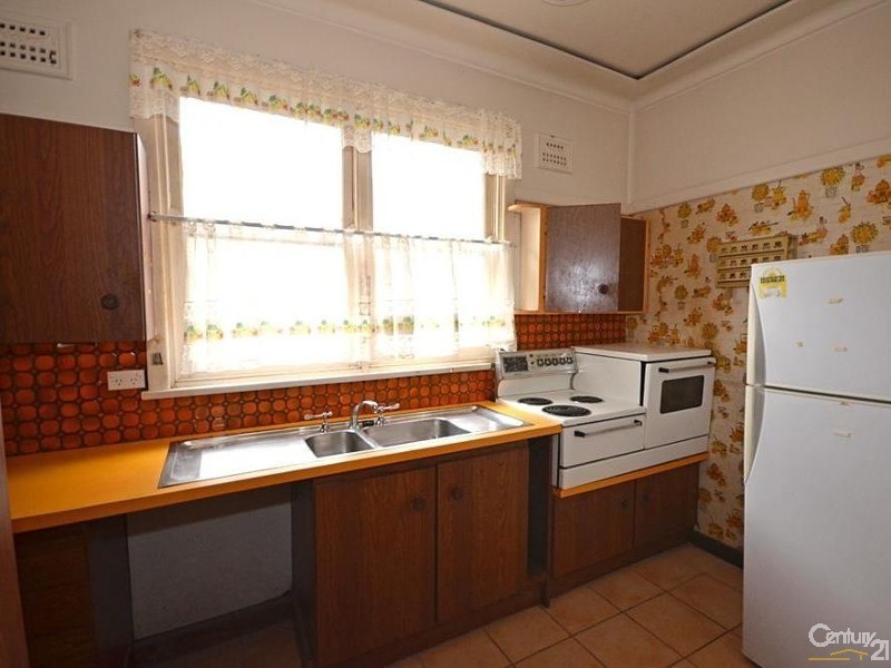 30 Dillwynnia Grove, Heathcote NSW 2233