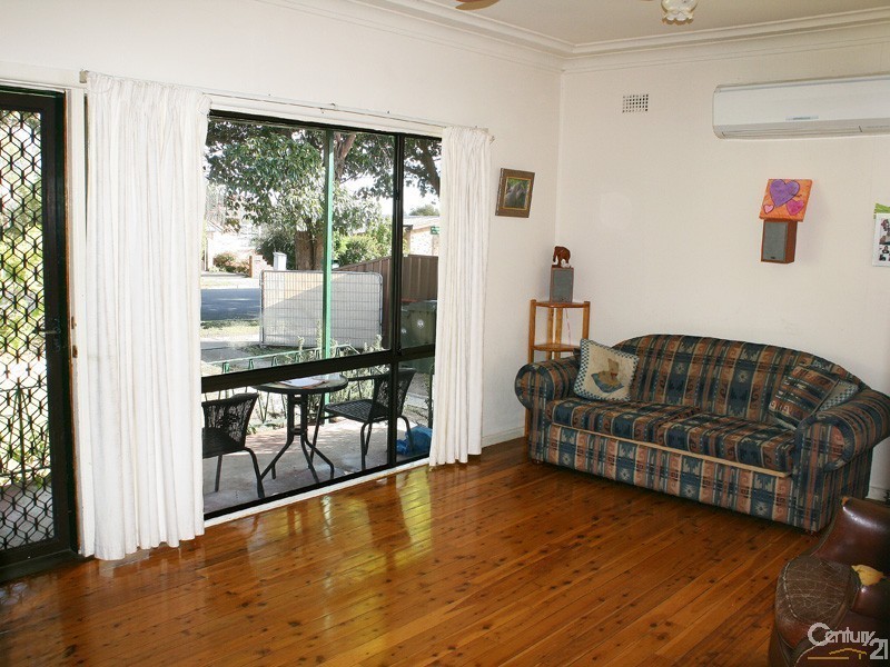 104 Woronora Road, Engadine NSW 2233