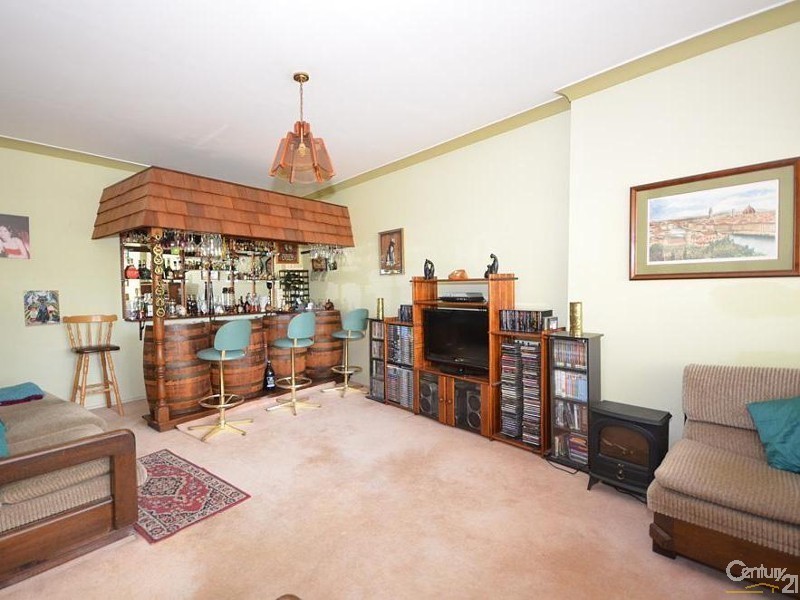 21 Trafalgar St, Engadine NSW 2233