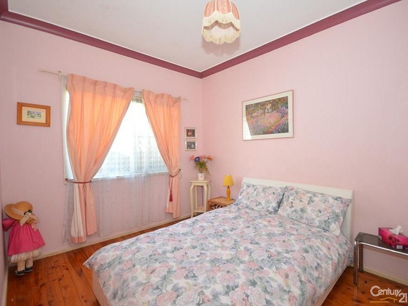 21 Trafalgar St, Engadine NSW 2233