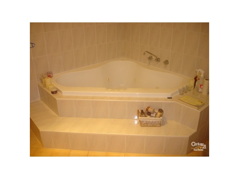 Fairfield East NSW 2165