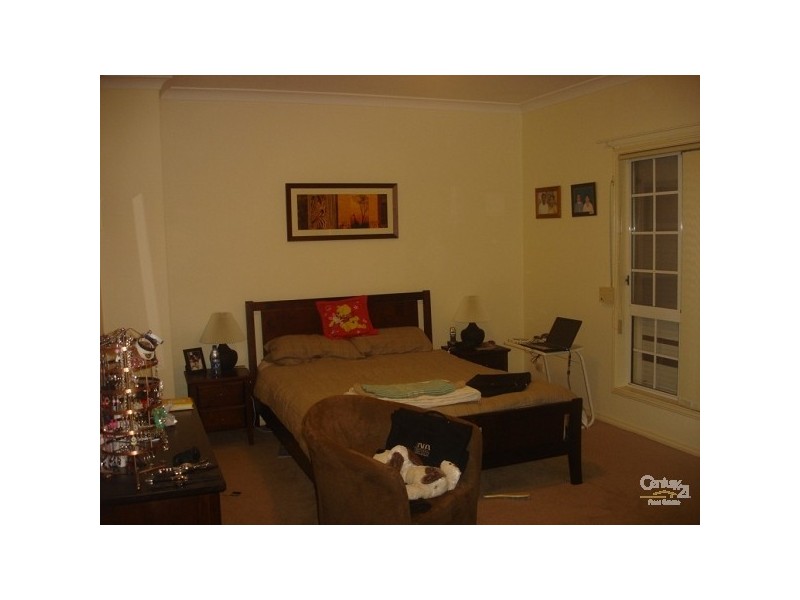 Fairfield East NSW 2165