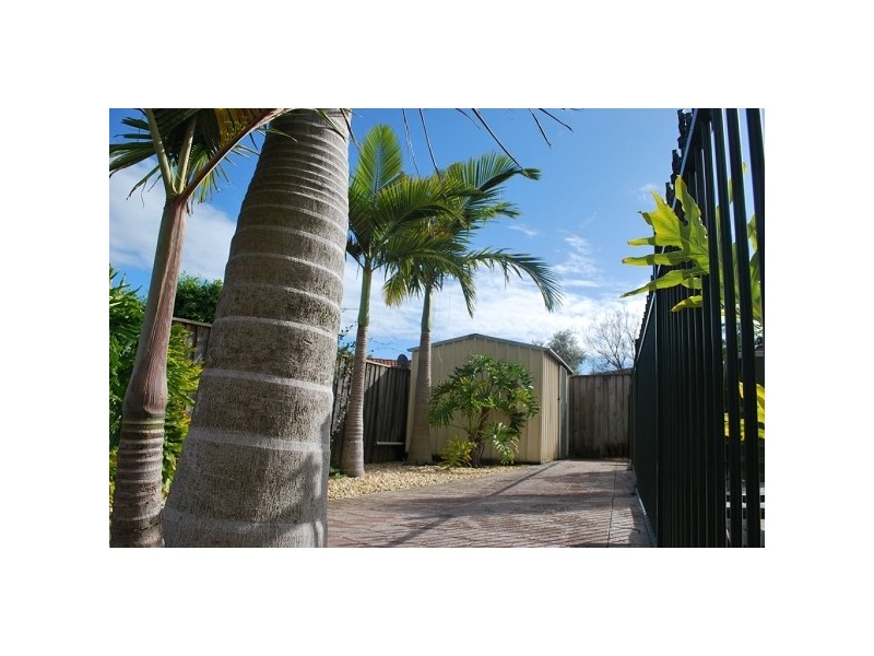 5 Bickerton Avenue, Green Valley NSW 2168