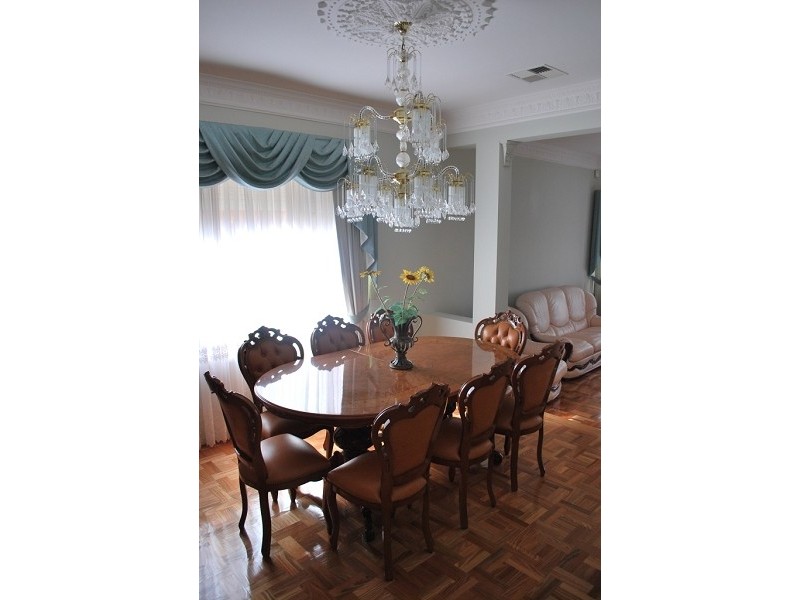 5 Bickerton Avenue, Green Valley NSW 2168