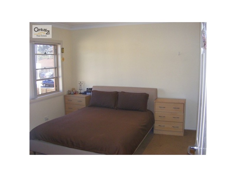 4/6 Bangalow Place, Hoxton Park NSW 2171