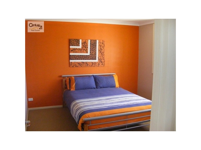 4/6 Bangalow Place, Hoxton Park NSW 2171