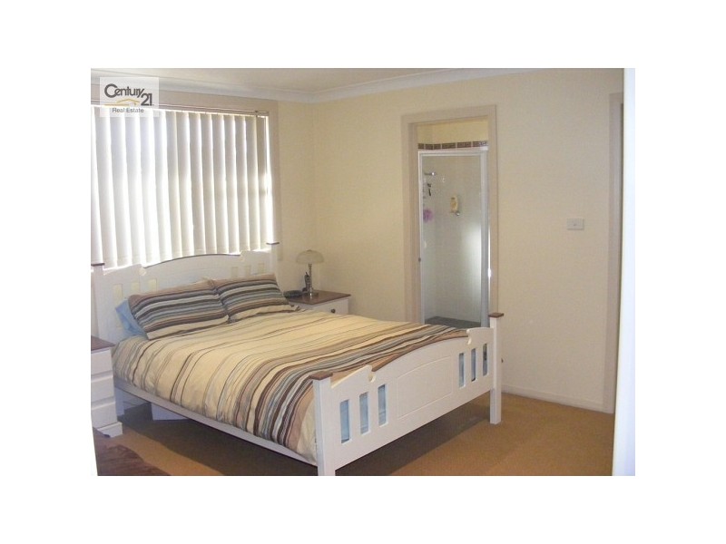 4/6 Bangalow Place, Hoxton Park NSW 2171