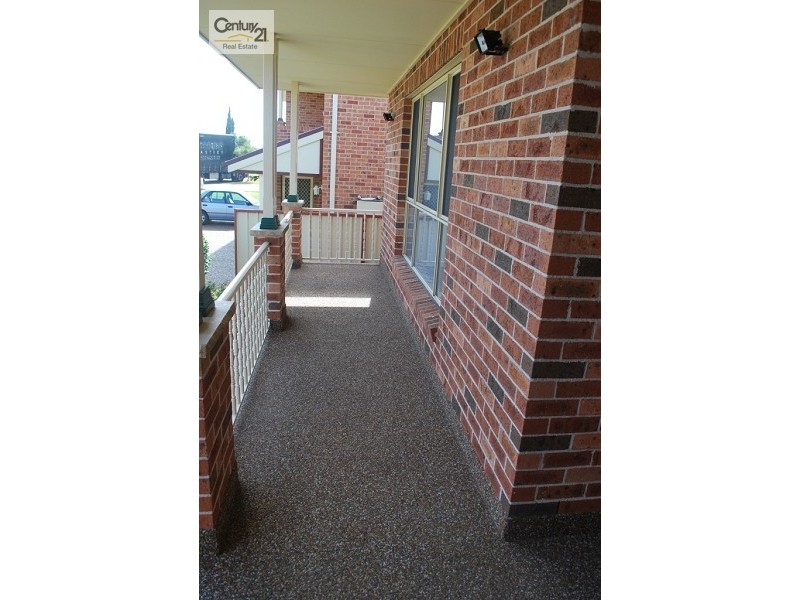 13 Eva Avenue, Green Valley NSW 2168